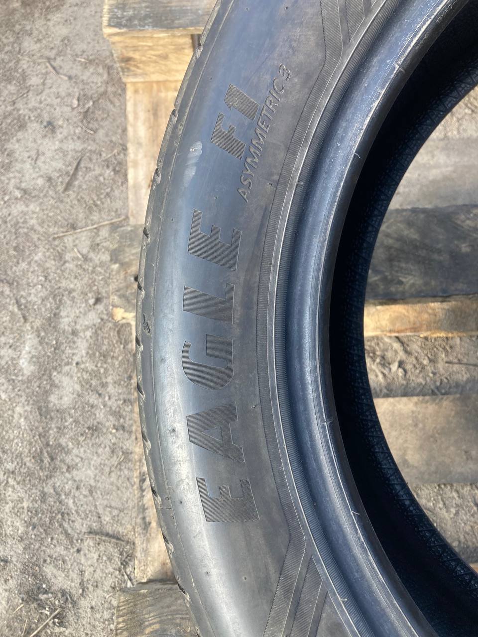 Goodyear 235/50R19 фото 2