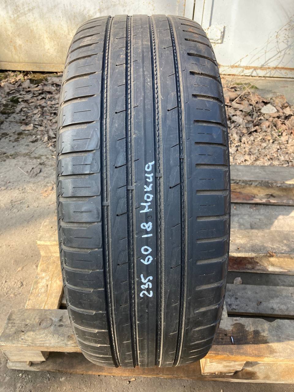 Nokian 235/60R18 фото 3