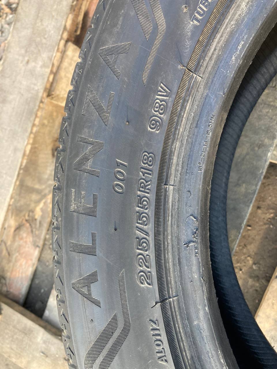 Bridgestone 225/55R18 фото 4